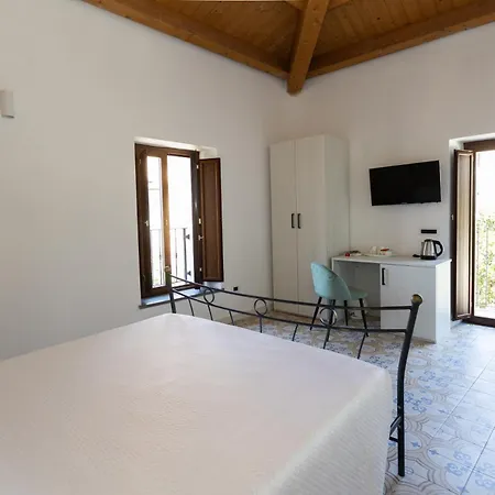 De Santis Oda ve Kahvaltı Praia a Mare