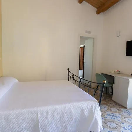 De Santis Bed & Breakfast 3*