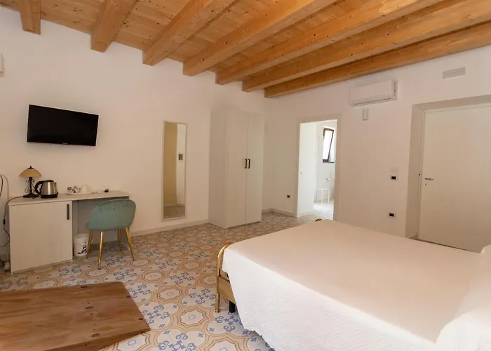 住宿加早餐酒店 De Santis 3*